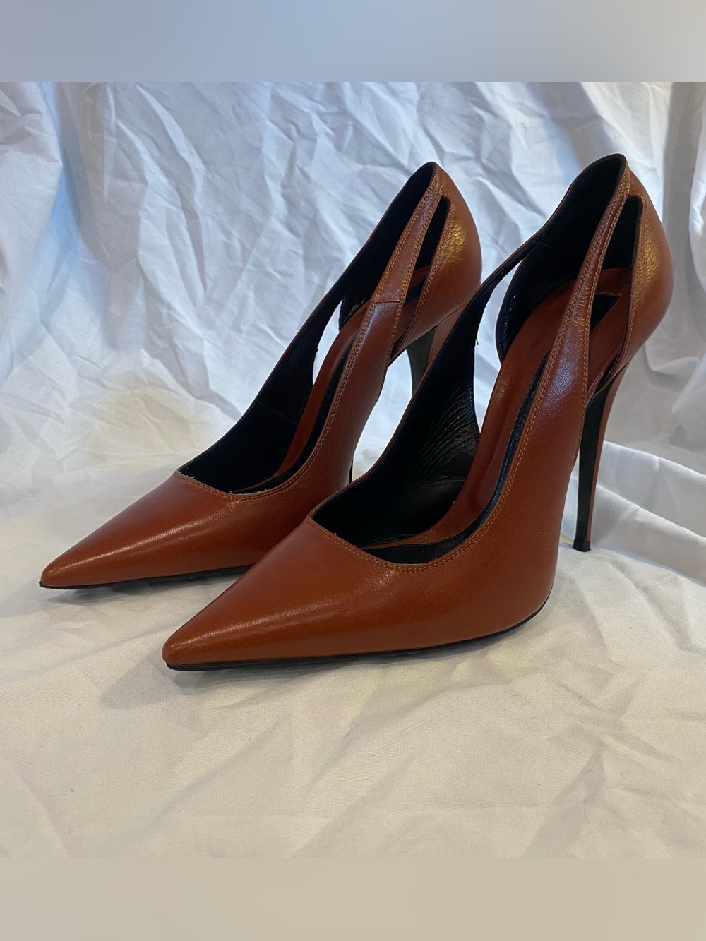 Narciso Rodriguez Cognac Leather Pumps Pointed-Toe Cutout Stiletto 8 Fall 2013